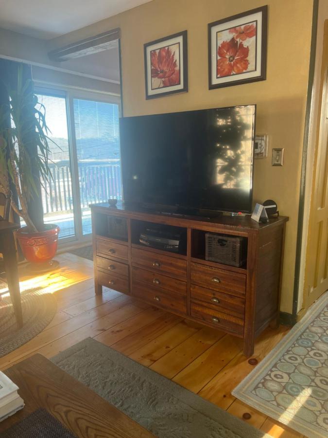 First Floor Apt With River View Hallowell Exterior photo